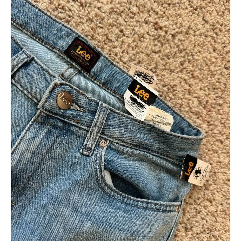 NWT - LEE faded Blue Jeans, size 8 TALL/LONG; straight leg